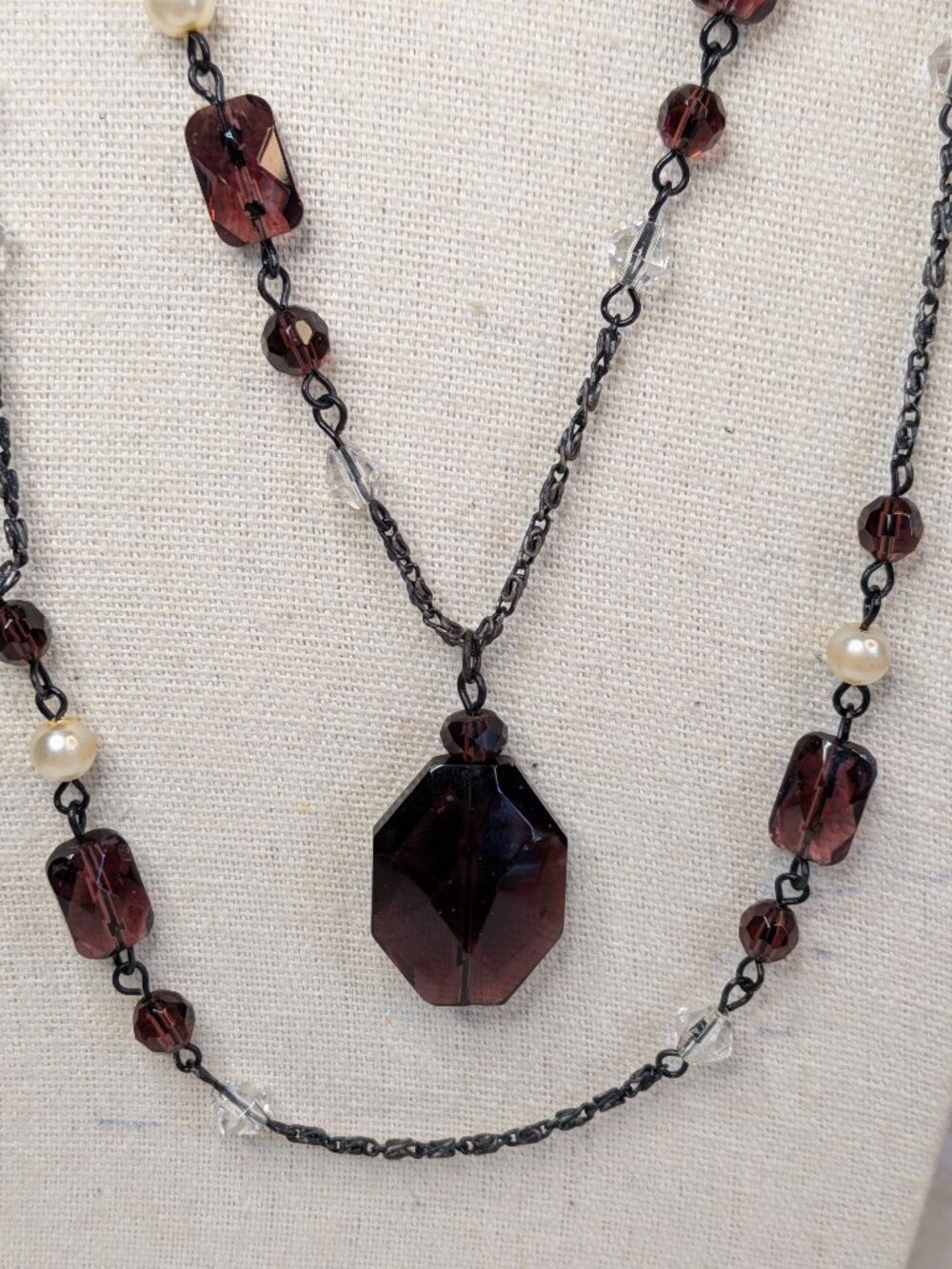 Premier Designs “Love Me Tender” Garnet Glass Necklace